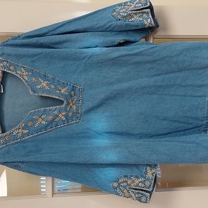 MAGGIE & MAX DENIM CAFTAN SHIRT